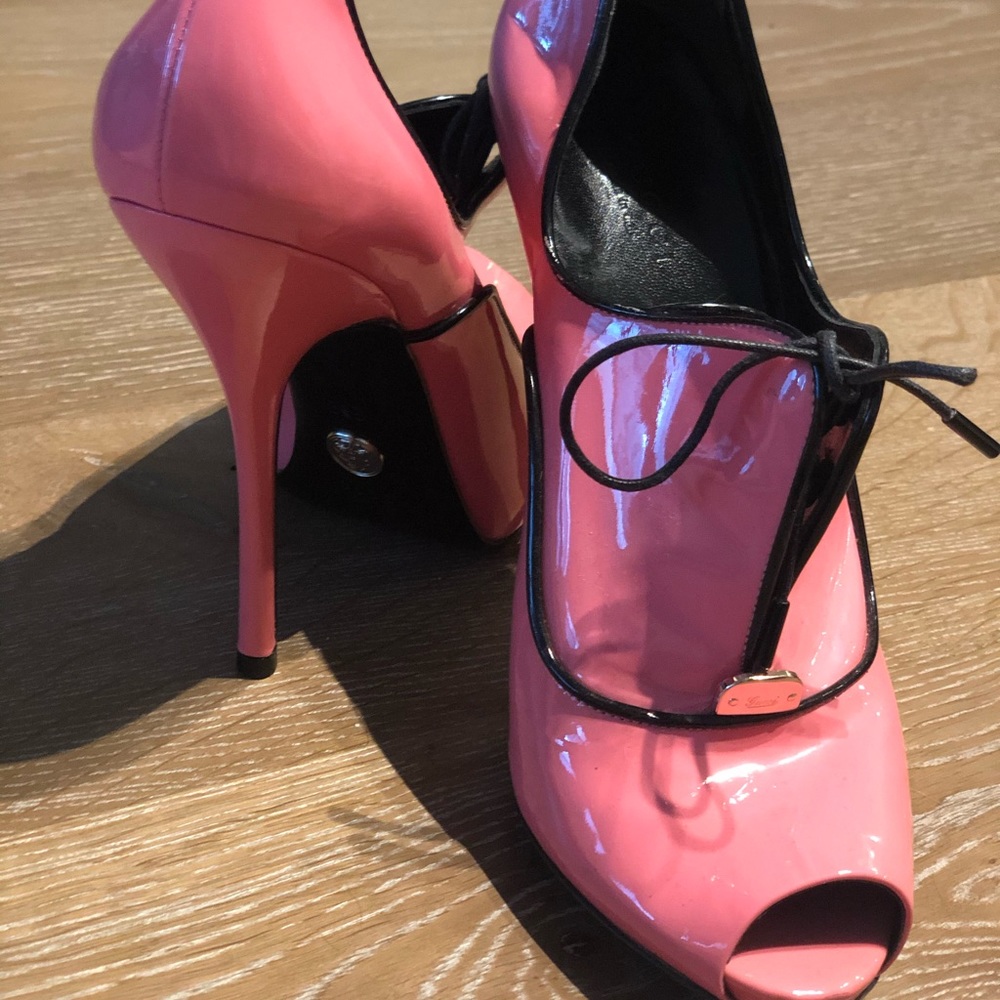 Pink Patent Gucci booties!